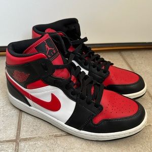Nike Air Jordan 1 Mid Bred Toe Black Fire Red White Men's Shoes Size 10 sneakers